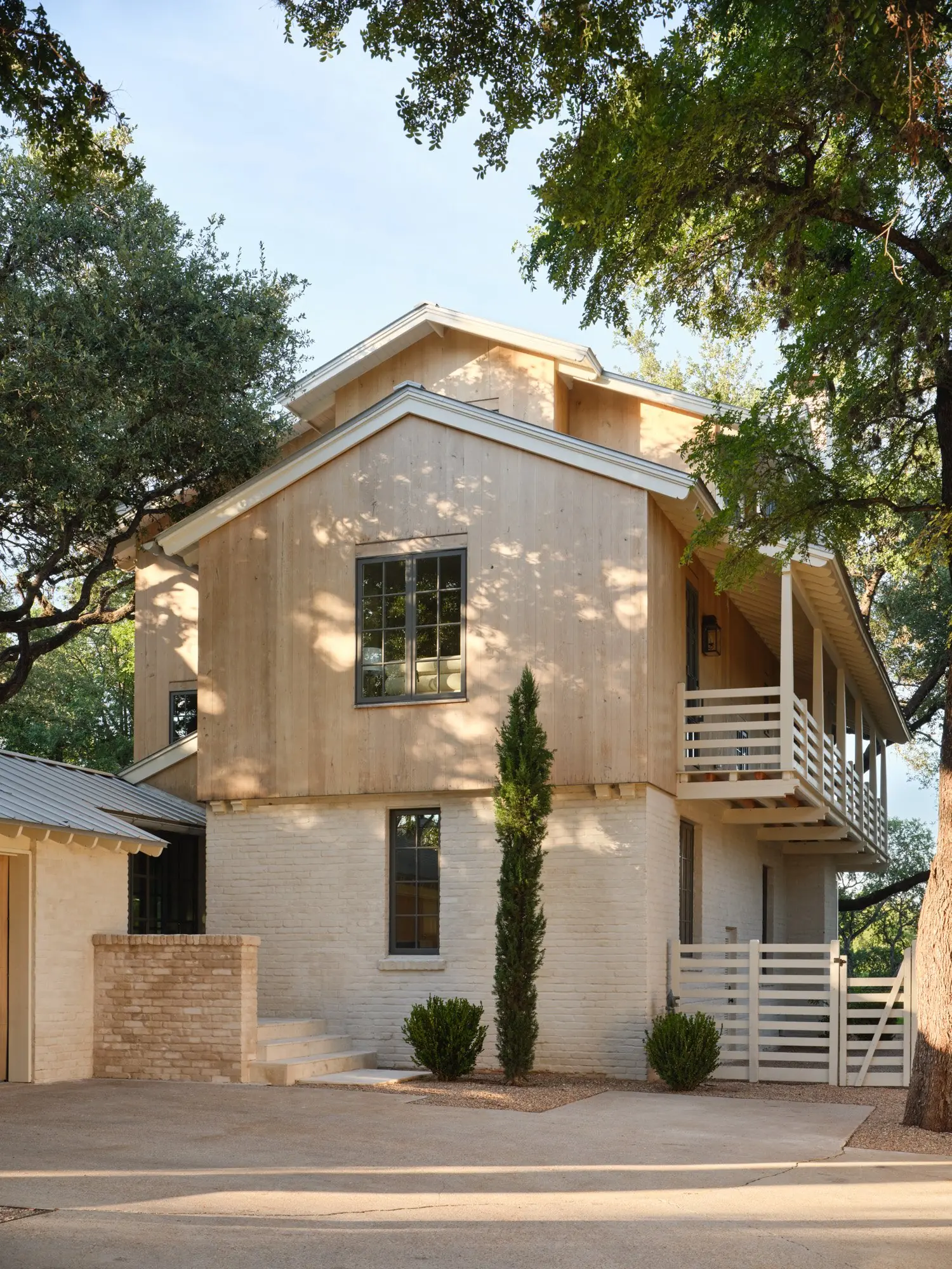 Arbor House, a Risinger Build remodel and addition in Austin, seen from the street