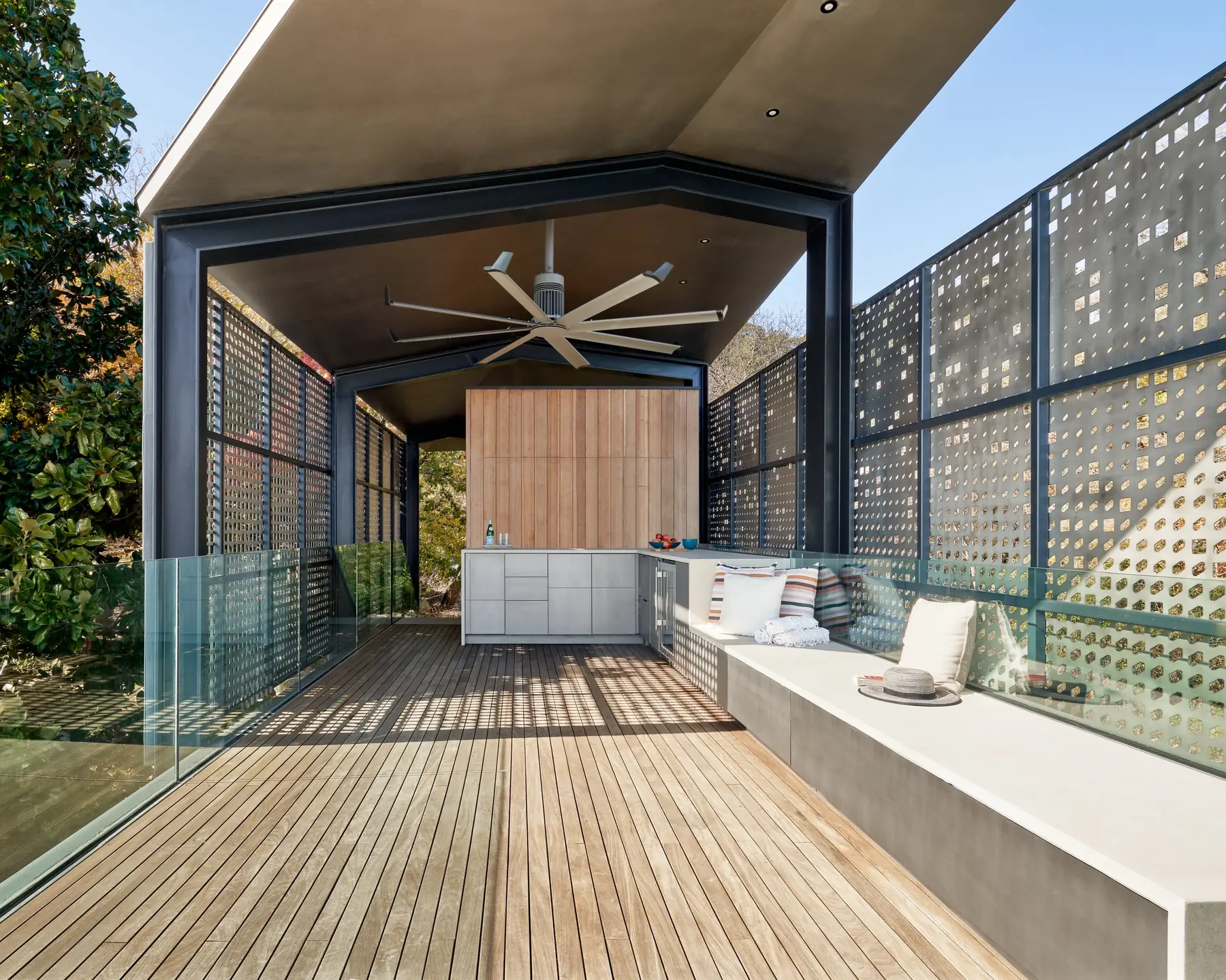 Second level, Filtered Frame Dock by Risinger Build, Austin, TX