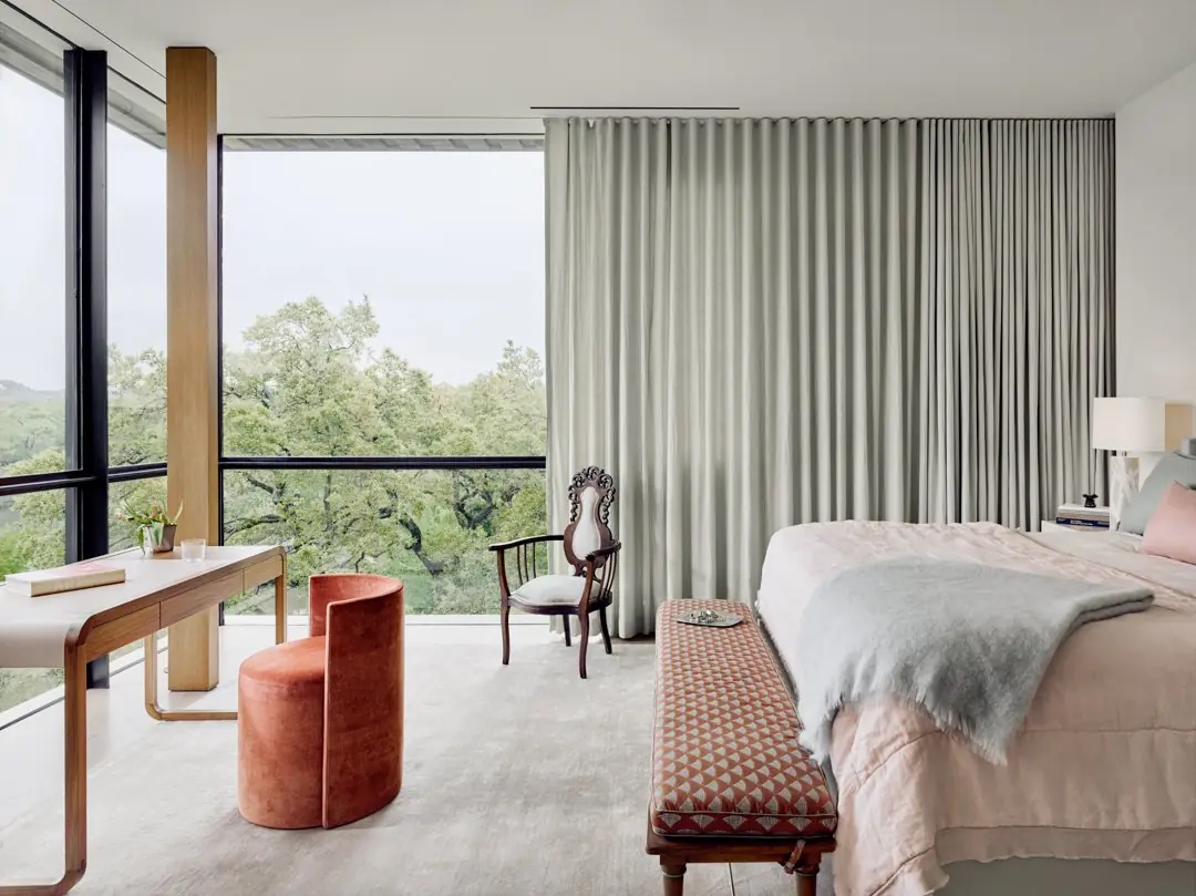 Bedroom, Scenic by Risinger Build, Austin, TX